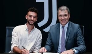 Keputusan Juventus untuk Transfer Pemain Bek Muda