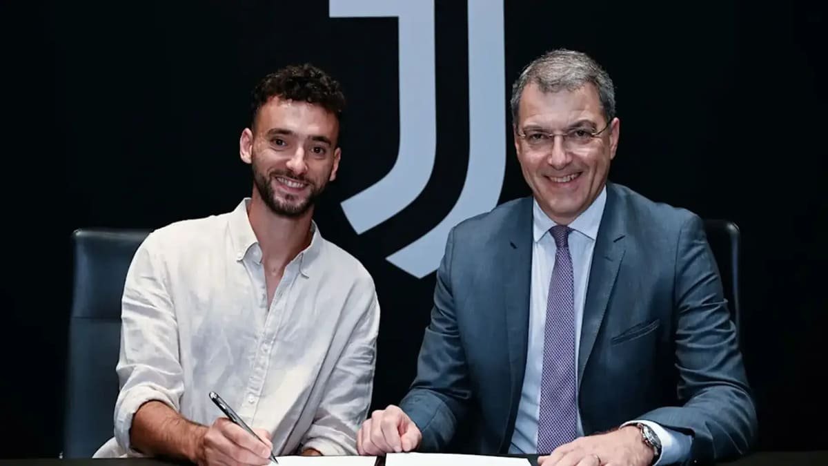 Keputusan Juventus untuk Transfer Pemain Bek Muda
