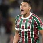 Rumor Kembalinya Thiago Silva ke Chelsea Picu Perdebatan Proyek Klub