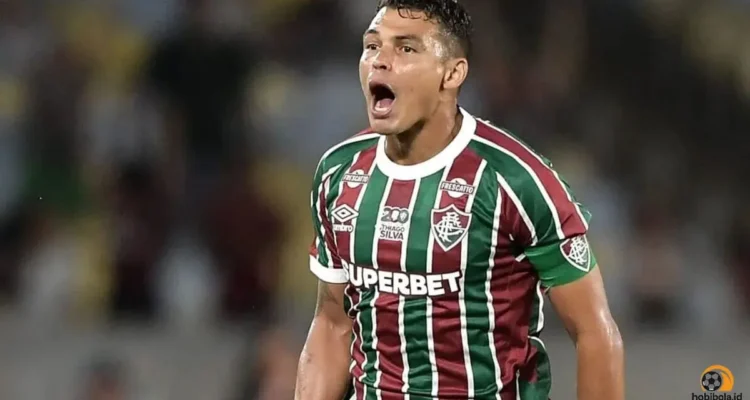 Rumor Kembalinya Thiago Silva ke Chelsea Picu Perdebatan Proyek Klub