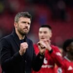 Nemanja Vidic Beri Dukungan kepada Michael Carrick