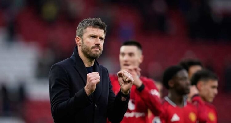 Nemanja Vidic Beri Dukungan kepada Michael Carrick